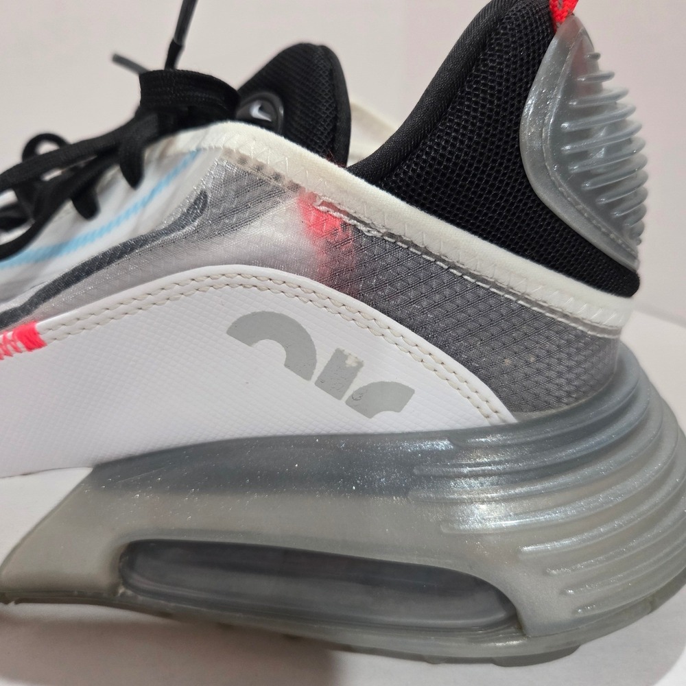 Nike Air Max 2090 Mens White Black Wolf Grey CT7695-100 Low Top Sneakers Size 12 - Picture 7 of 10
